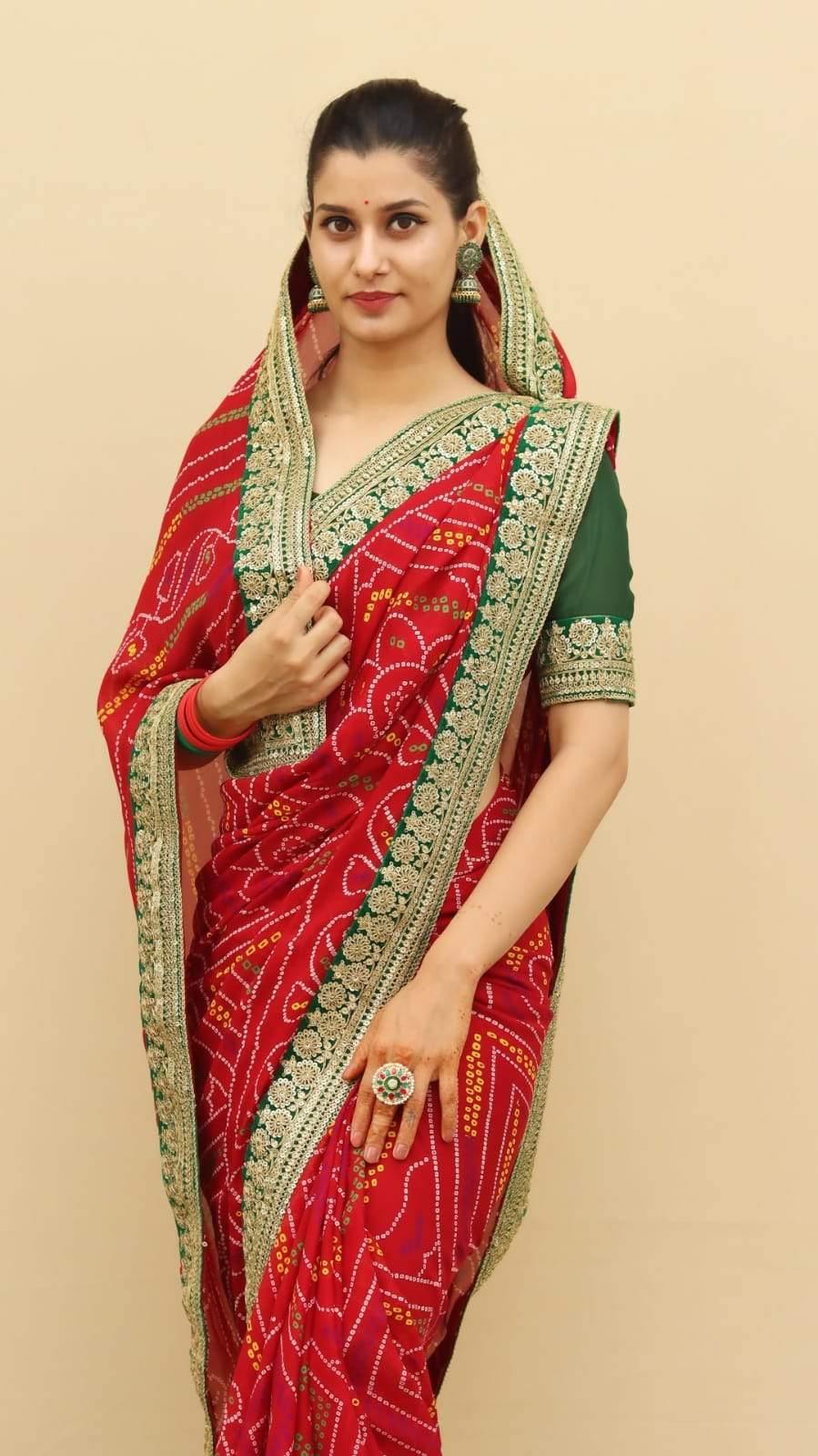 Buy Jhilmil Fashion Woven, Embellished, Self Design Bandhani Georgette, Art  Silk Red Sarees Online @ Best Price In India | Flipkart.com